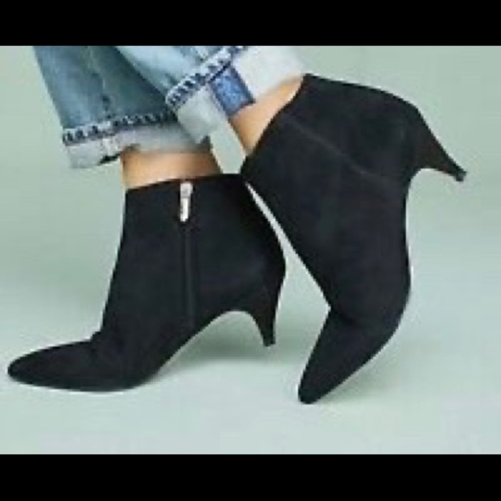 Sam Edelman Black suede kitten heel ankle boot